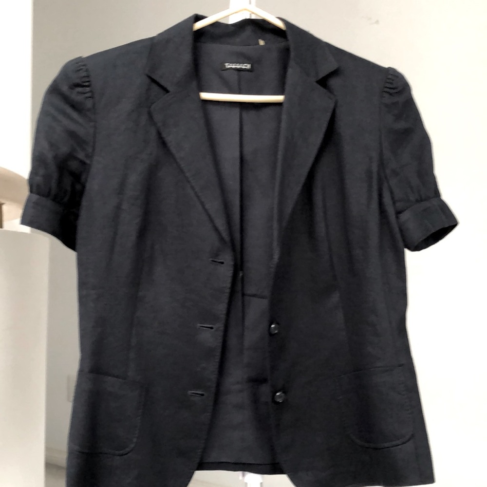 Black Short-Sleeve Women's Blazer